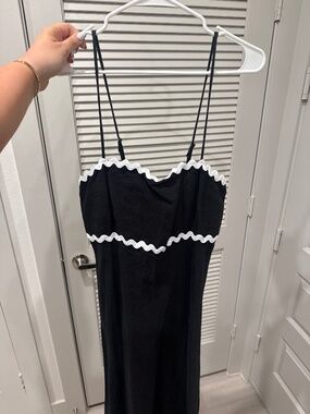 Black and white dress